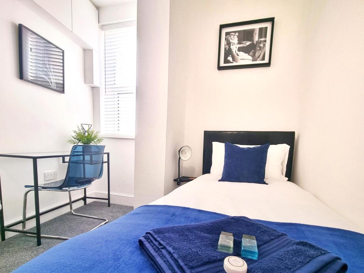 Stylish 2 Bed Apartment With Free Parking, Speed Wifi, Free Parking Colchester Extérieur photo